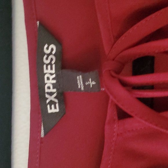 Express Small Blouse - Picture 2 of 5